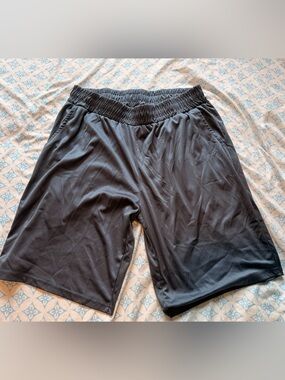 Source Unknown Black Men's Athletic Shorts with Elastic Waistband